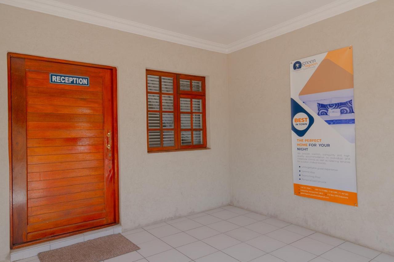 Green Lagoon Guest House Gaborone Esterno foto